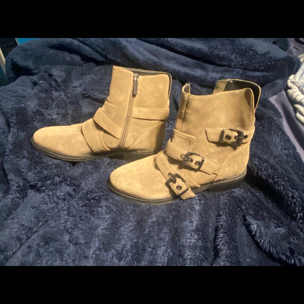 Ankle boots